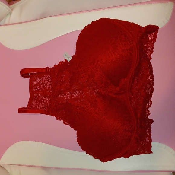 Pink bralette - Picture 1 of 5